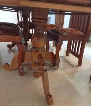 තෙක්ක දැවයෙන් නිමවු මේස පුටු කට්ටලය