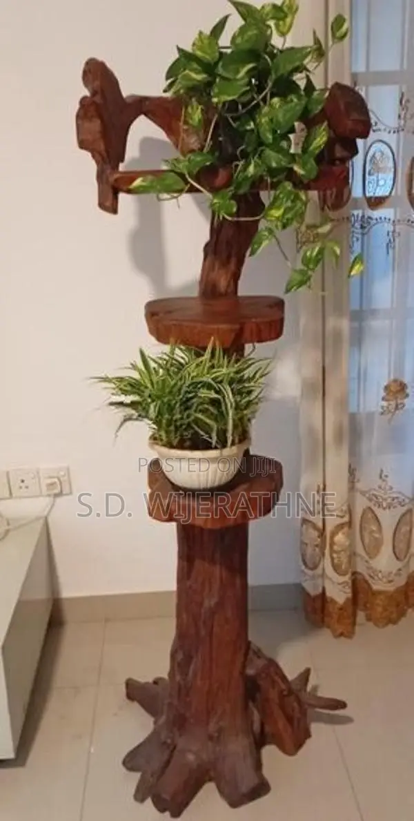 Wooden Stand එකක්