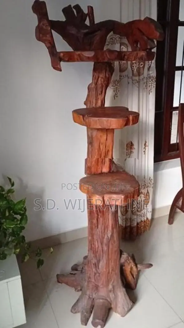 Wooden Stand එකක්