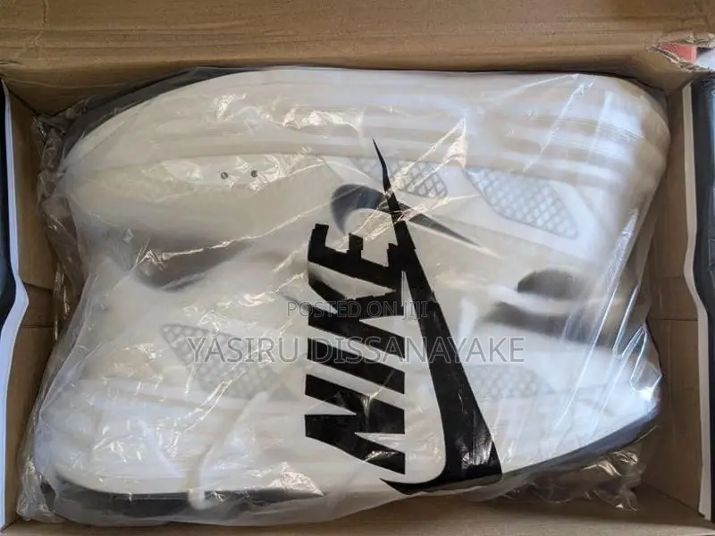 Nike Zoom Pegasus Running Shoes Size 46
