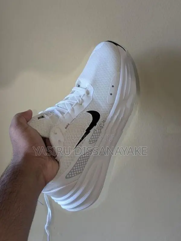 Nike Zoom Pegasus Running Shoes Size 46