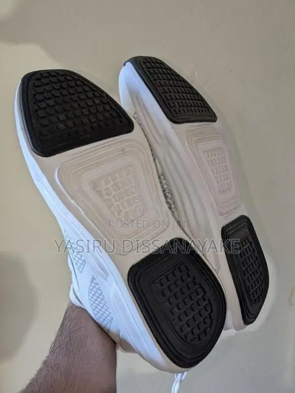 Nike Zoom Pegasus Running Shoes Size 46