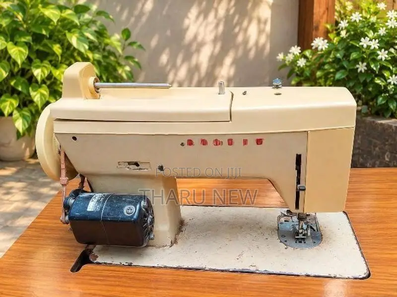 Singer Sewing Machine With Table