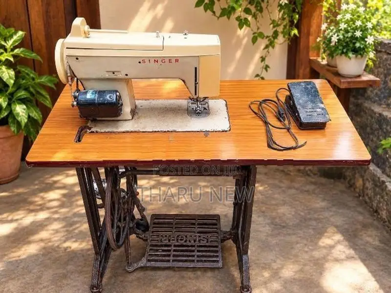 Singer Sewing Machine With Table