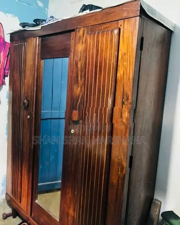 තේක්ක දොර තුන අල්මාරිය