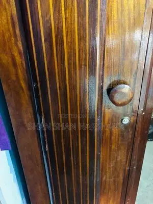 තේක්ක දොර තුන අල්මාරිය