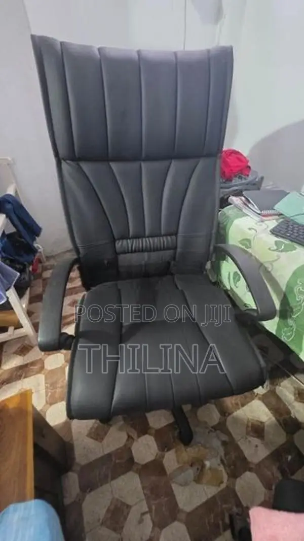 Damro Executive Chair