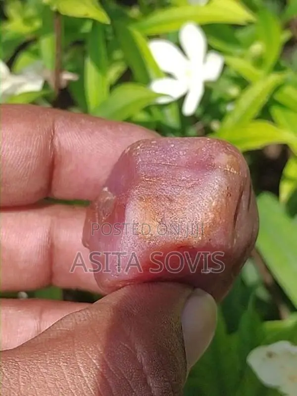 Natural Ruby 570ct Sri Lanka Stone