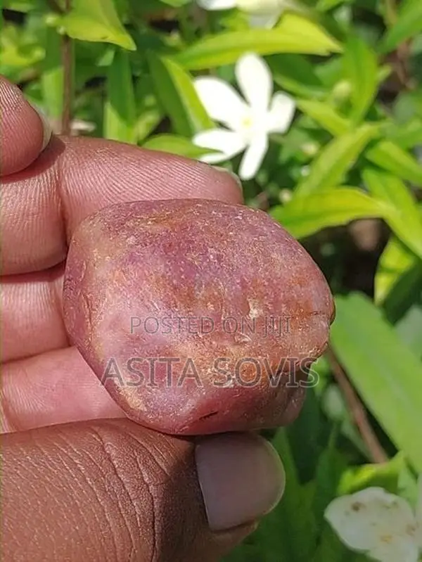 Natural Ruby 570ct Sri Lanka Stone