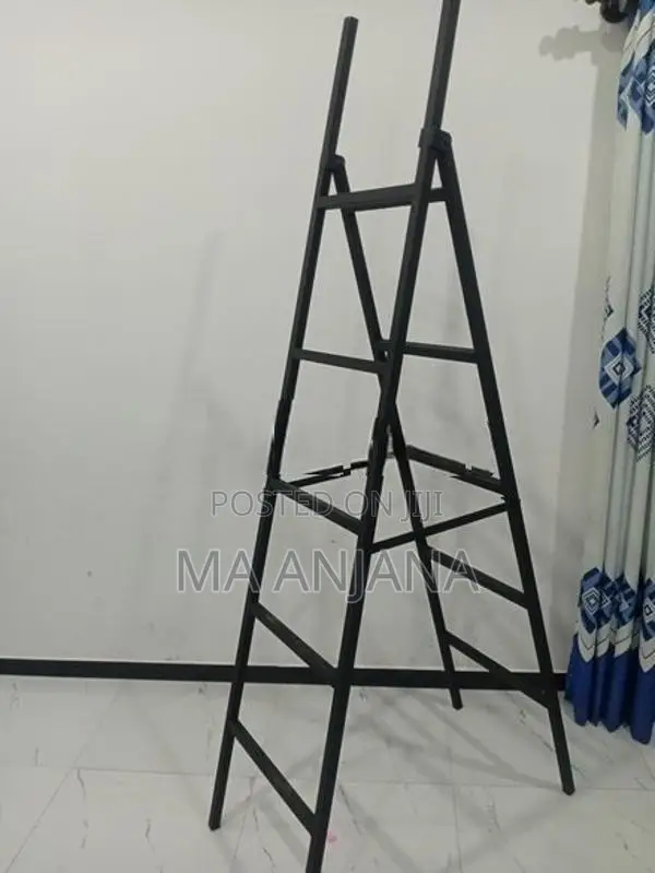 Iron Ladder(යකඩ ඉනිමග)