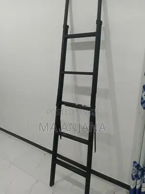 Iron Ladder(යකඩ ඉනිමග)