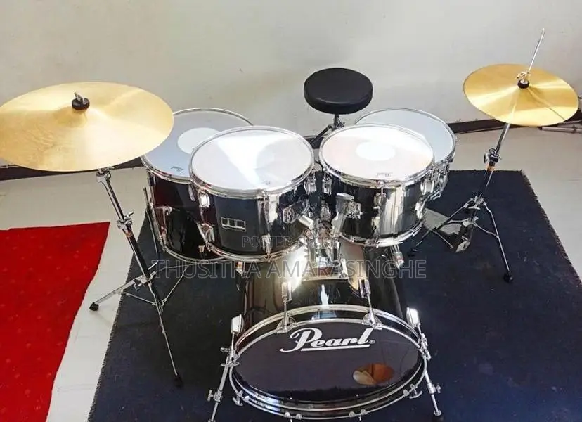 Pearl Forum Series Drum Kit