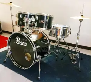 Pearl Forum Series Drum Kit