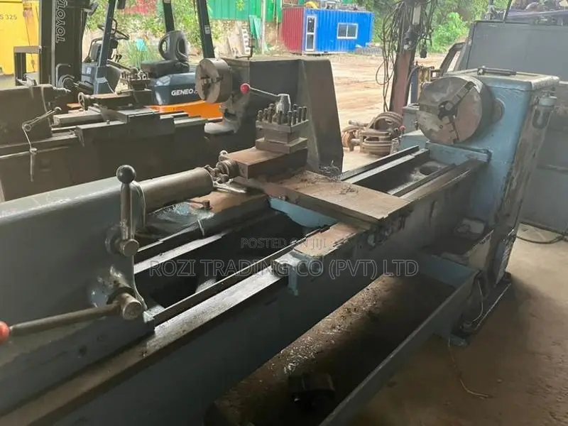 LATHE MACHINE (YAMAZAKI)