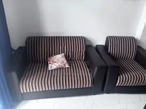 Damro 5 Seater Sofa Set