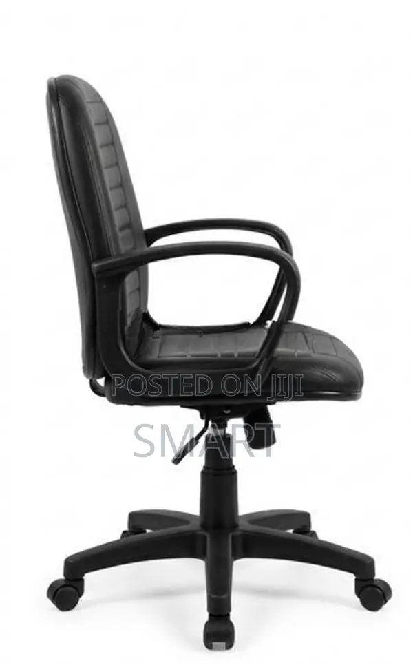 PIYESTRA EX Low Back Economy Rexine Gas Lift Chair -ECL001R