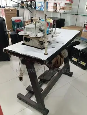 Siruba 5 Thrand Overlock Machine