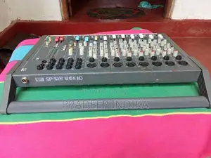Soundcraft Spirit Folio 12/2 Mixer