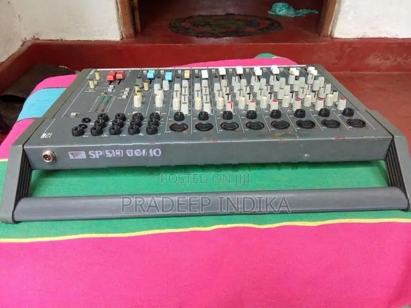 Soundcraft Spirit Folio 12/2 Mixer