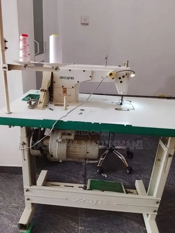 Singer Overlock Machine