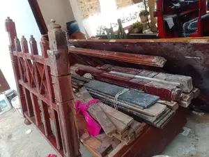 ලී දඬු සහ පඩිපෙළ අත් වැට