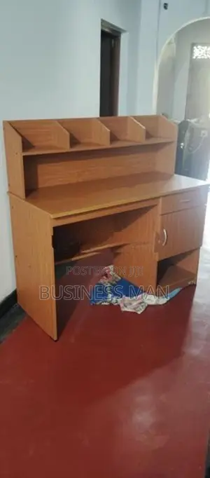 Piyestra Study Table