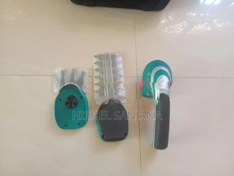 Bosch Isio Cordless Shrub/Grass Shear