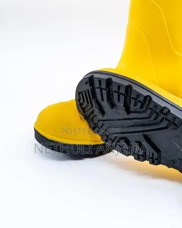 Yellow Color Gum Boots