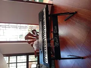 Yamaha Psr E243