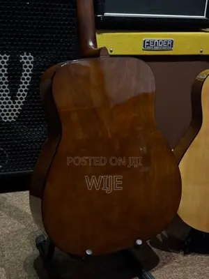Yamaha F310 Acoustic Dreadnought Guitar