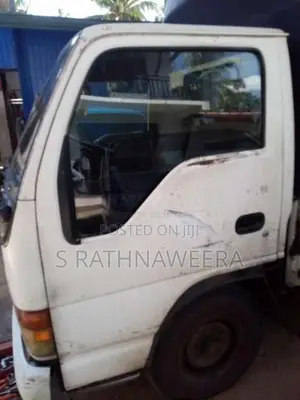 Isuzu elf 150 lorry cabin for Lorry