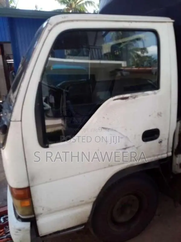 Isuzu elf 150 lorry cabin for Lorry