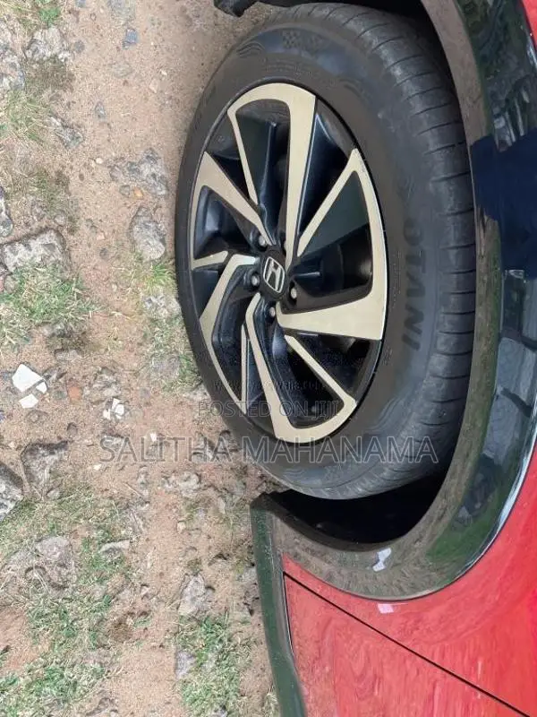 Honda Vezel RS 2017 SUV (Used)