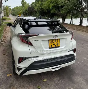 Toyota CHR 2017 SUV (Used)