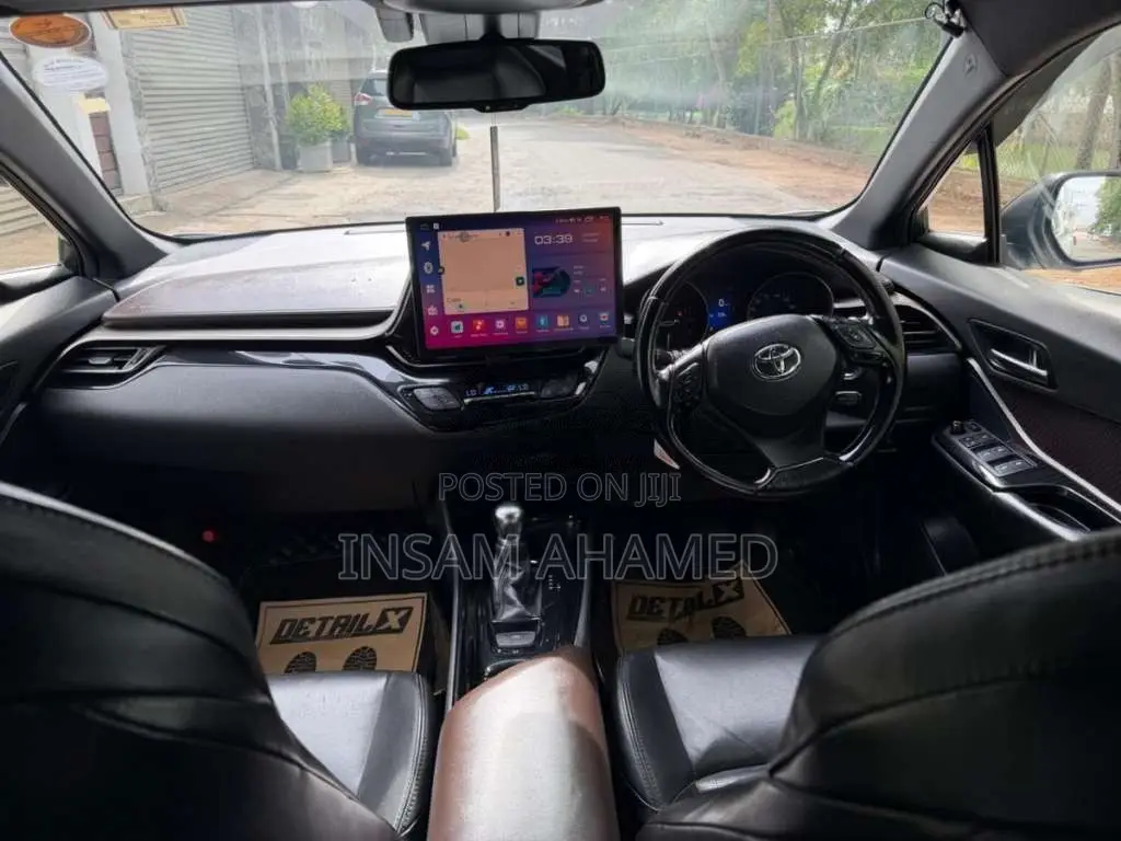 Toyota CHR 2017 SUV (Used)