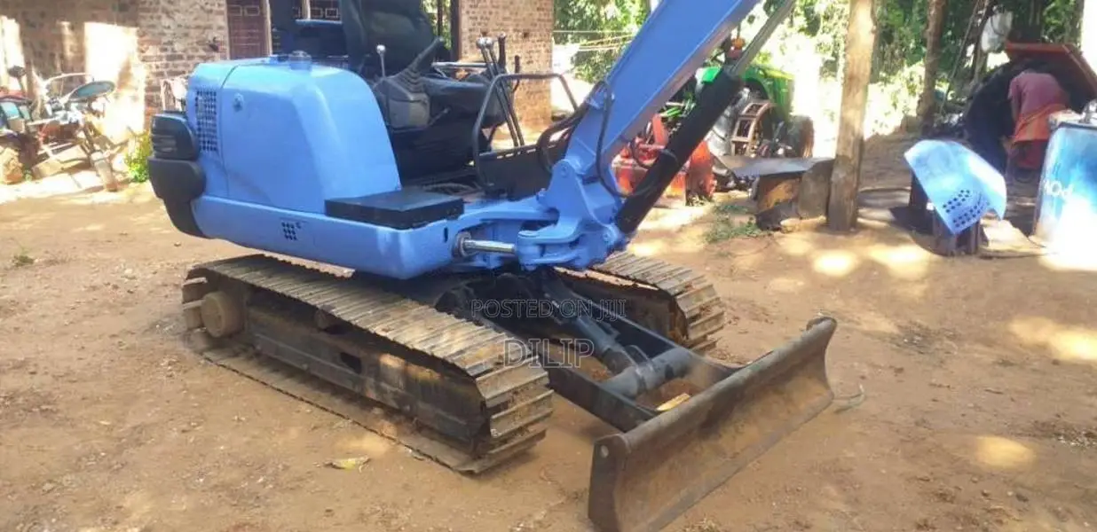 Hitachi Landy 35 2015 Heavy-Duty (Used)