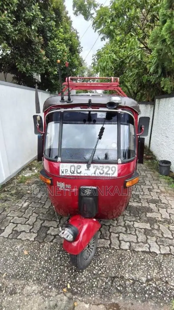 Bajaj 2 Stroke 2005 Three Wheel (Used)