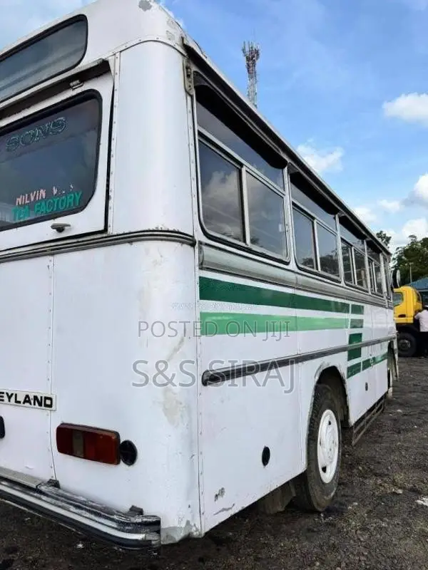 Ashok-Leyland Ruby 2004 Bus (Used)