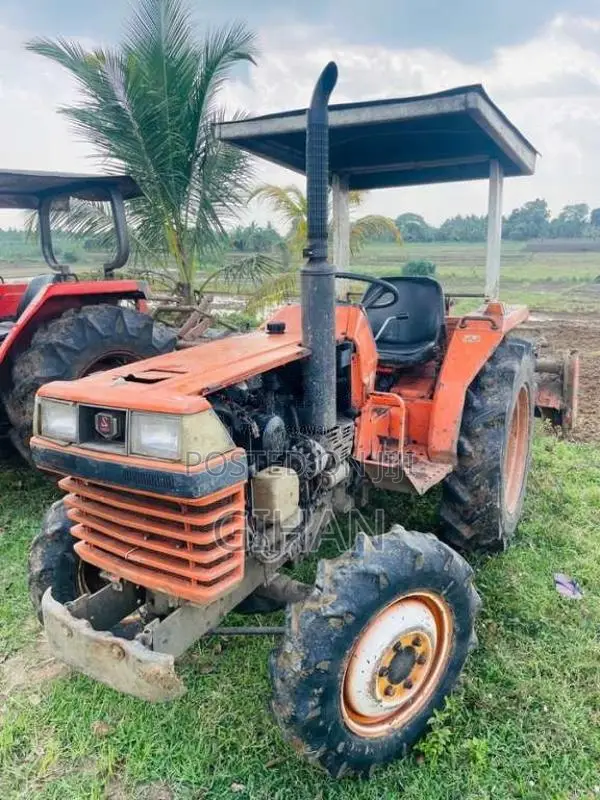 Kubota L1- 24 2012 Tractor (Used)