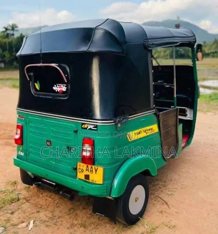 Bajaj RE 2015 Three Wheel (Used)