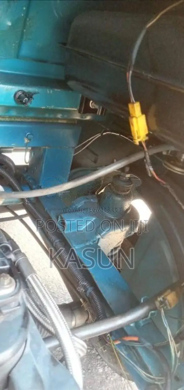 Bajaj 4 Stroke 2015 Three Wheel (Used)