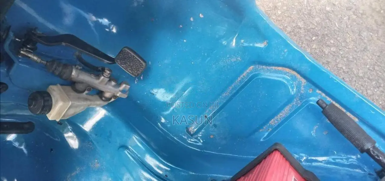 Bajaj 4 Stroke 2015 Three Wheel (Used)
