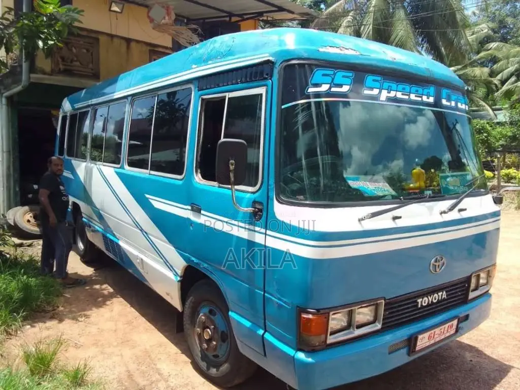 Toyota Coaster 1988 Bus (Used)