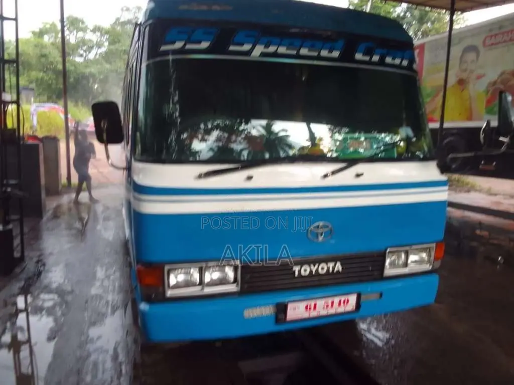 Toyota Coaster 1988 Bus (Used)