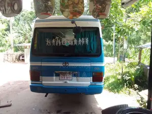 Toyota Coaster 1988 Bus (Used)