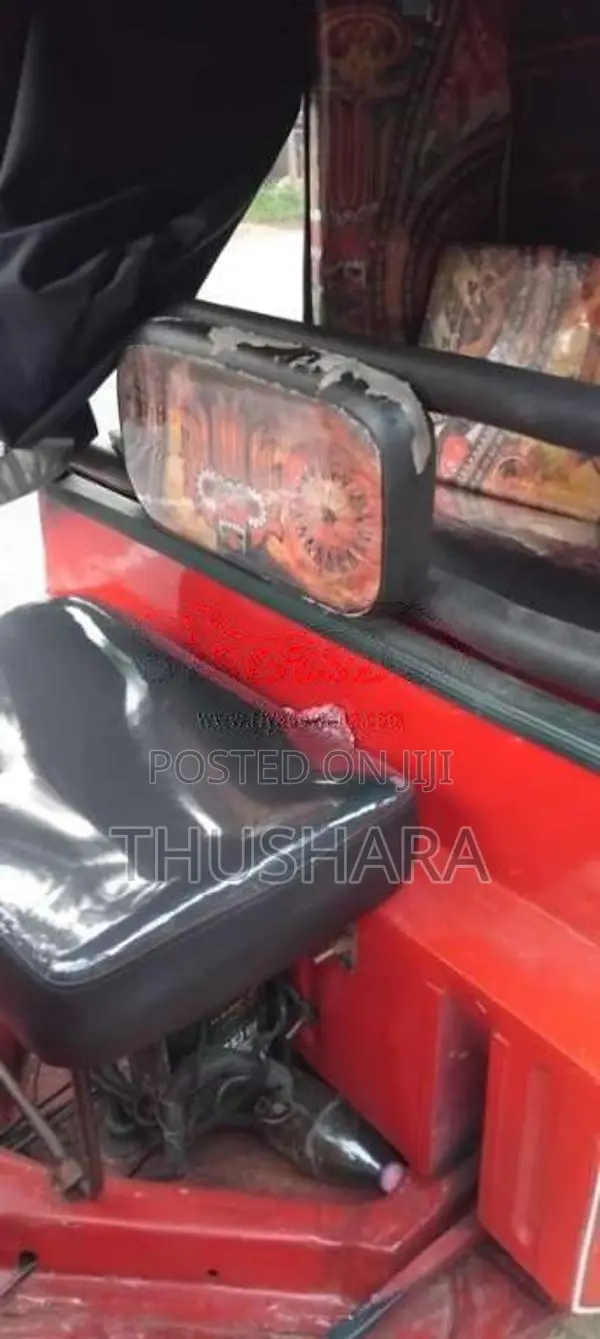 Bajaj 2 Stroke 2001 Three Wheel (Used)