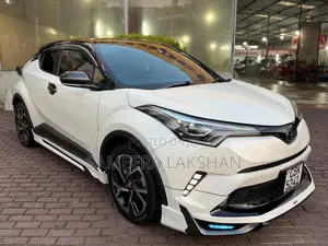 Toyota CHR 2018 SUV (Used)