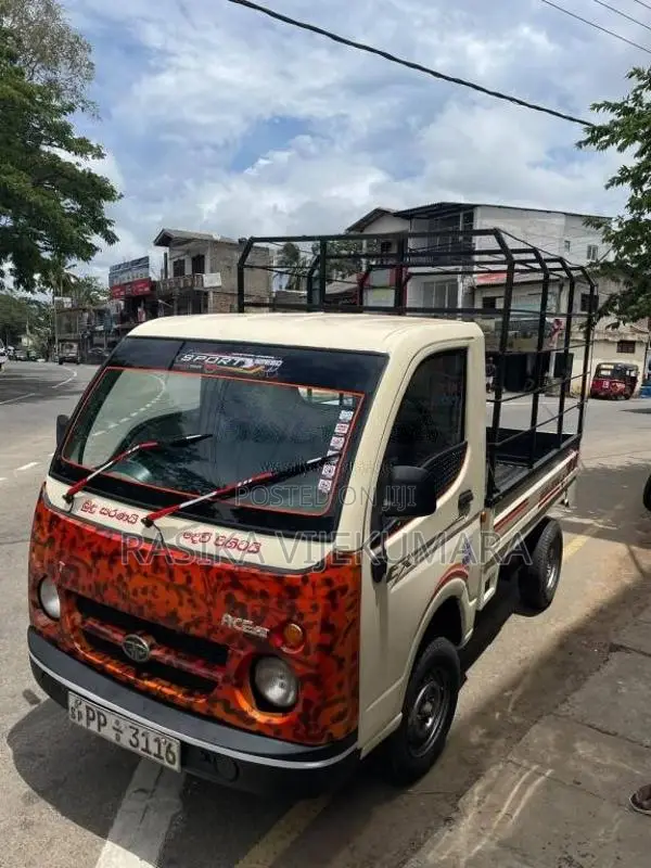 Tata Dimo Batta 2011 Lorry (Used)