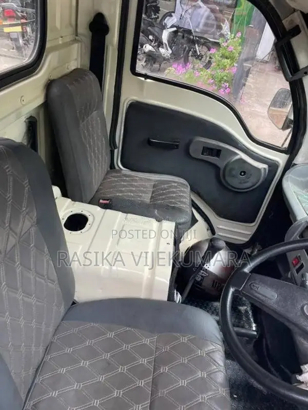 Tata Dimo Batta 2011 Lorry (Used)