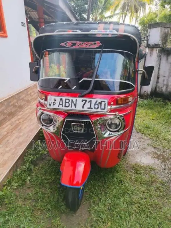 Bajaj RE 2015 Three Wheel (Used)